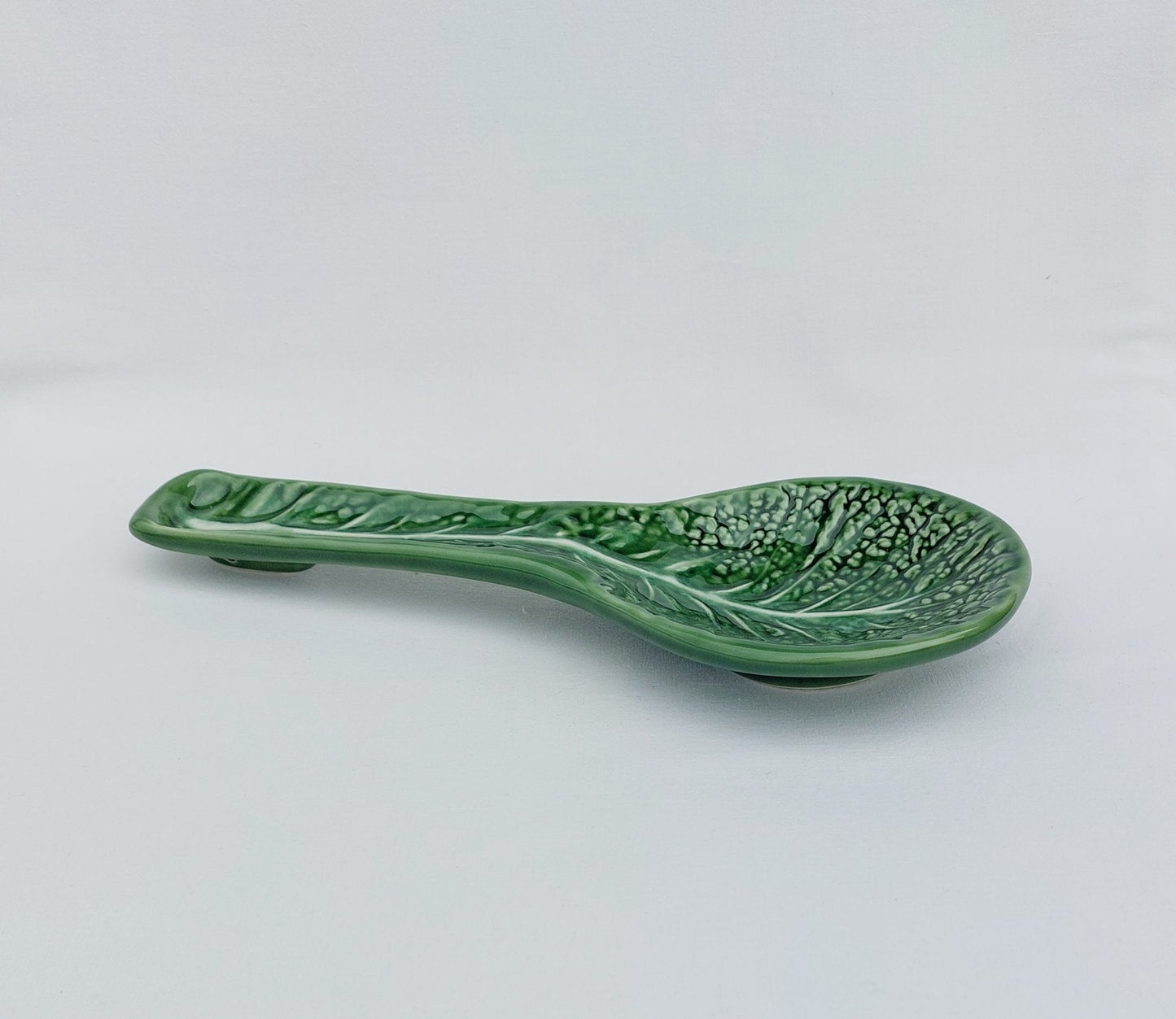 Hand-Painted Ceramic Spoon Rest, Traditional Portuguese Cabbage Leaf Design