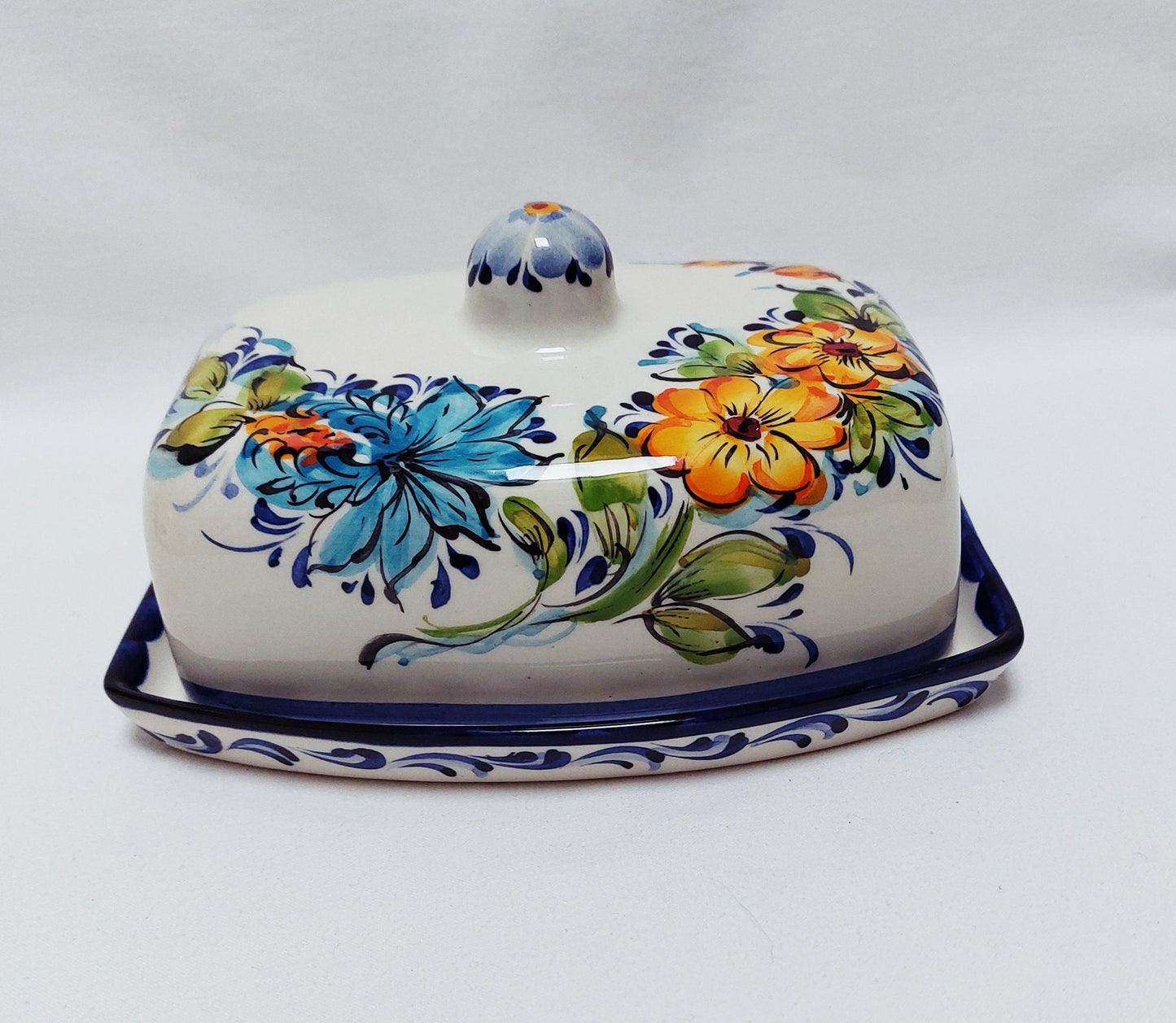 Butter Dish | Covered butter dish| Pottery butter dish| Ceramic Cheese Dish | Spread Dish | Portuguese Hand Painted Ceramics