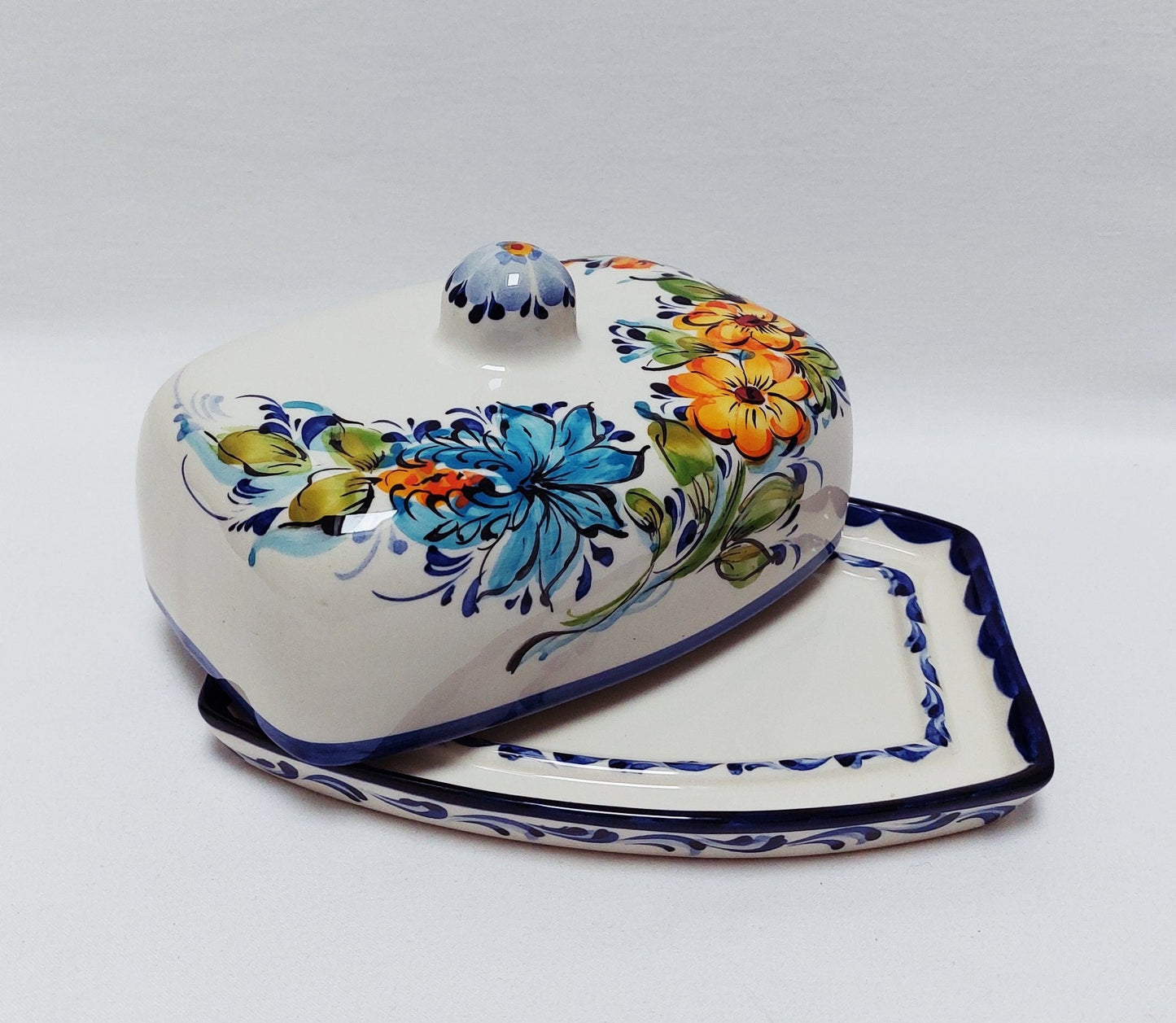 Butter Dish | Covered butter dish| Pottery butter dish| Ceramic Cheese Dish | Spread Dish | Portuguese Hand Painted Ceramics