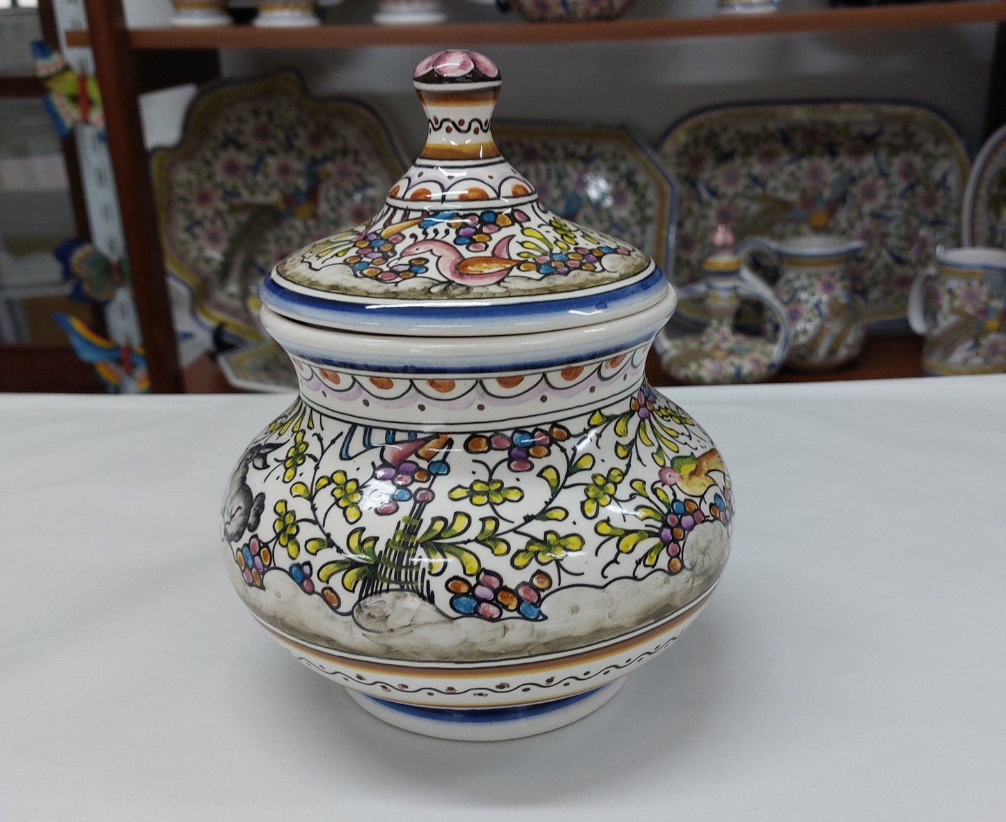 Round Ceramic box , Gift for her or for him. Ceramic boxes for jewelry, ceramic boxes painted by hand, Ceramic boxes with lid