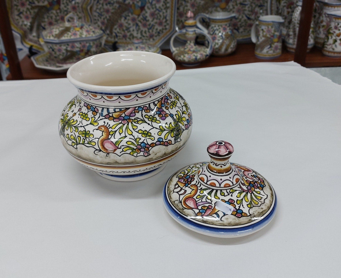 Round Ceramic box , Gift for her or for him. Ceramic boxes for jewelry, ceramic boxes painted by hand, Ceramic boxes with lid
