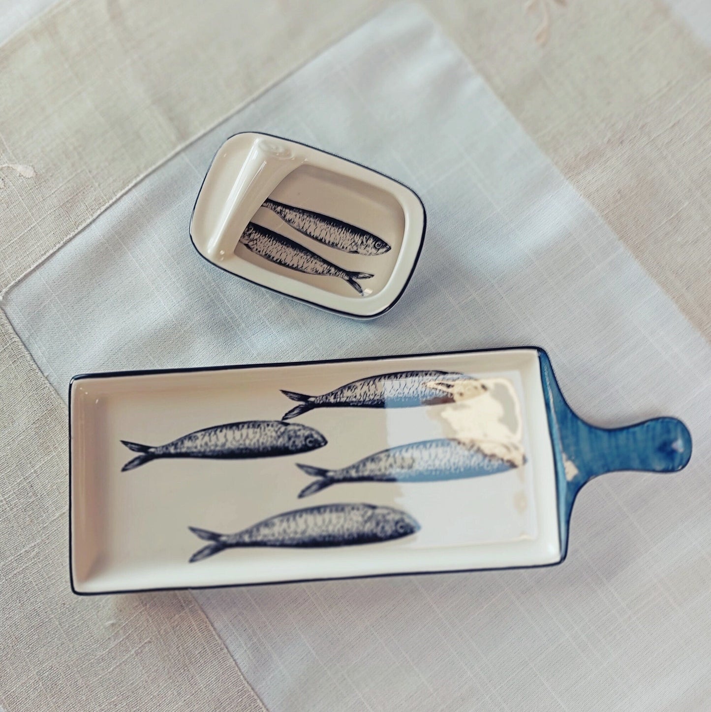 Portuguese ceramic sardines appetizer tray, Ceramic of Portuguese Sardines. Gifts for chefs, Ceramic kitchen snack board, Sardine can
