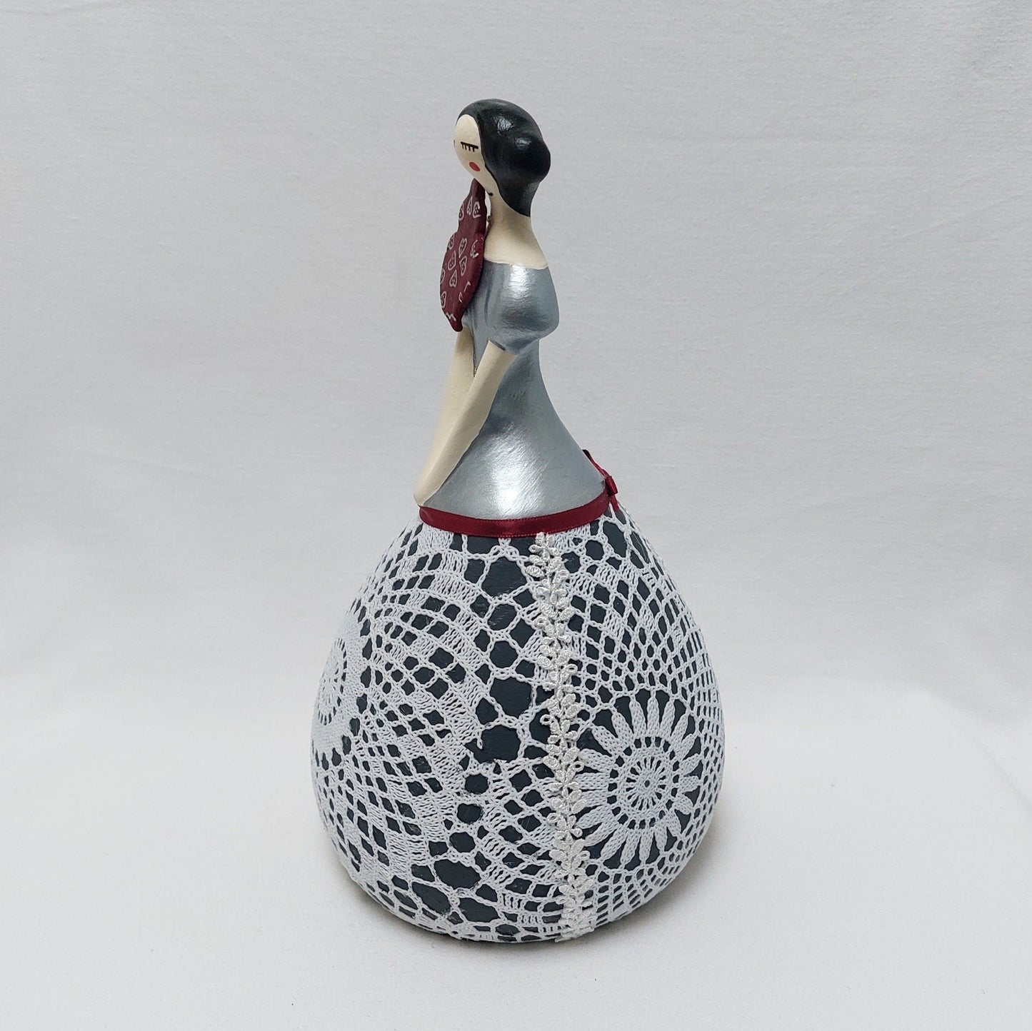 Portuguese Typical Figure with lace, Decorative figurine, Christmas Gift, Decorative ceramic doll, Typical Portuguese decorative Pottery