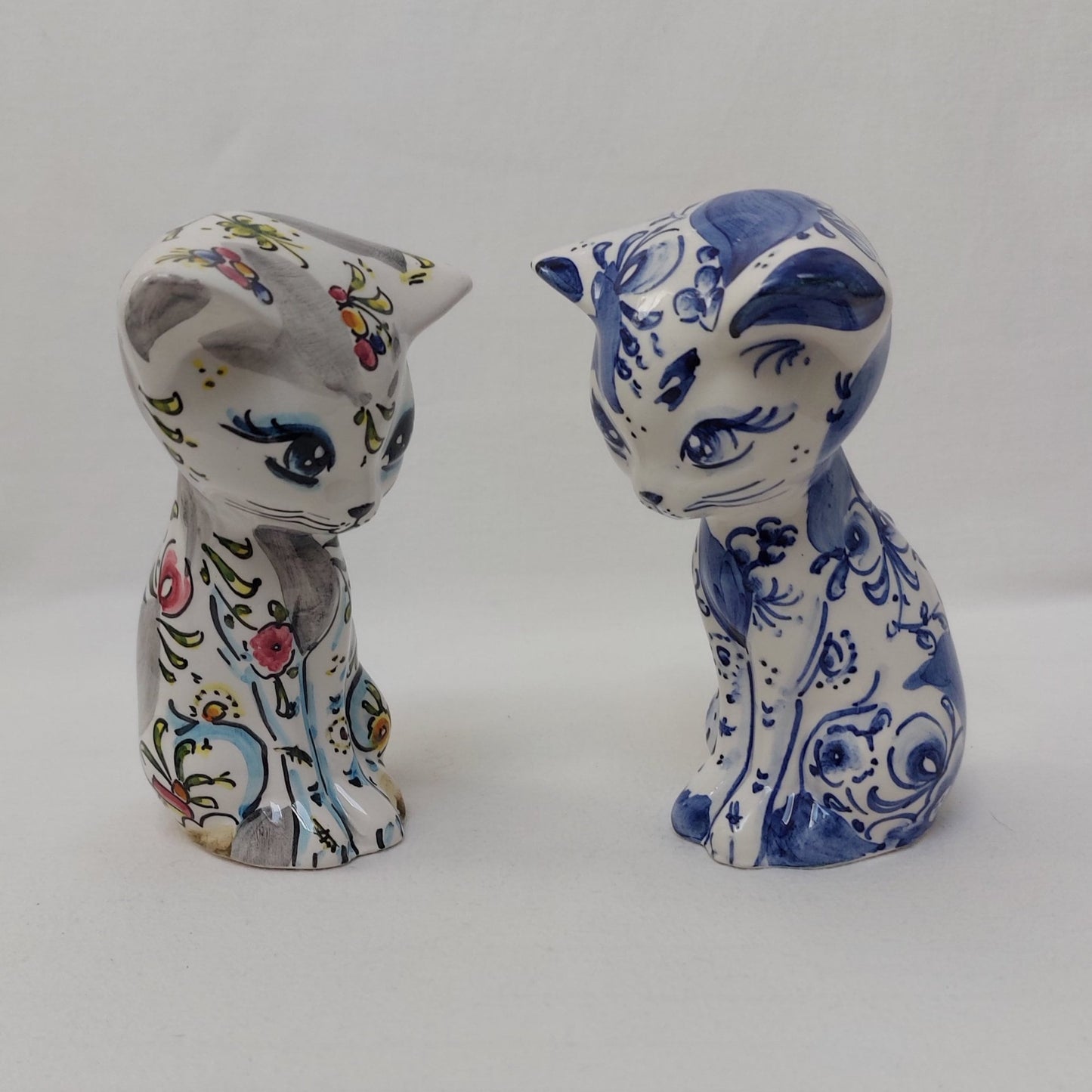 Set x2 Hand-painted ceramic cat statue, Birthday or Christmas gift, XS Ceramic Cat, Hand-painted Portuguese Ceramic Coimbra