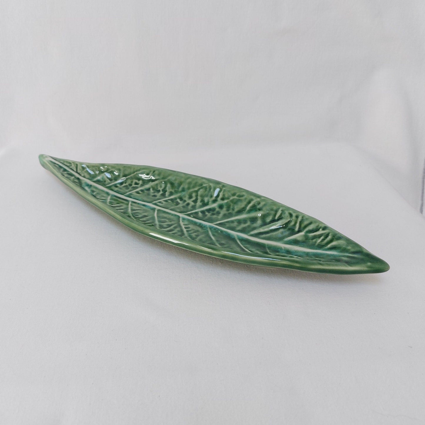 Set x2 Appetizer ceramic plate cabbage leaf, Portuguese Ceramic Appetizer Plate, Appetizer tray