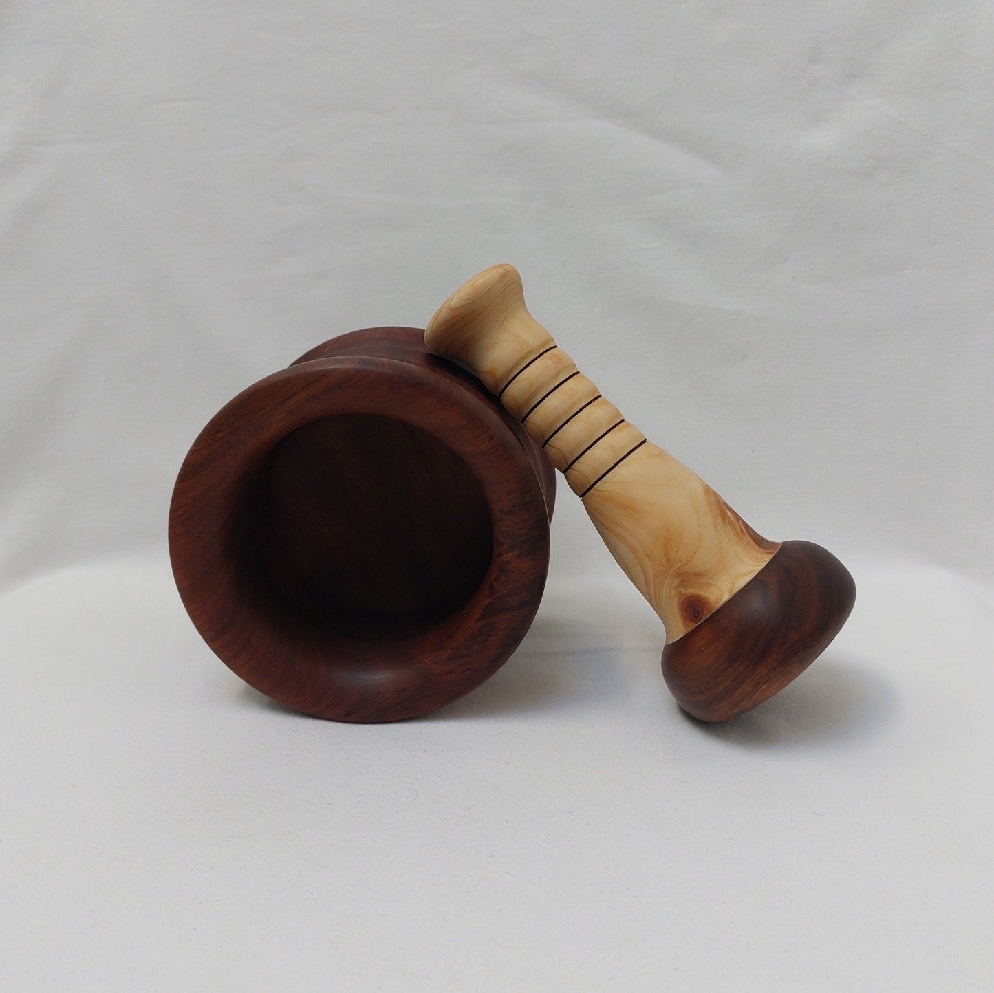 Handmade Wooden mortar and pestle finished with beeswax. Solid wood mortar, Wooden mortar and pestle handmade. Christmas Gifts for Chefs